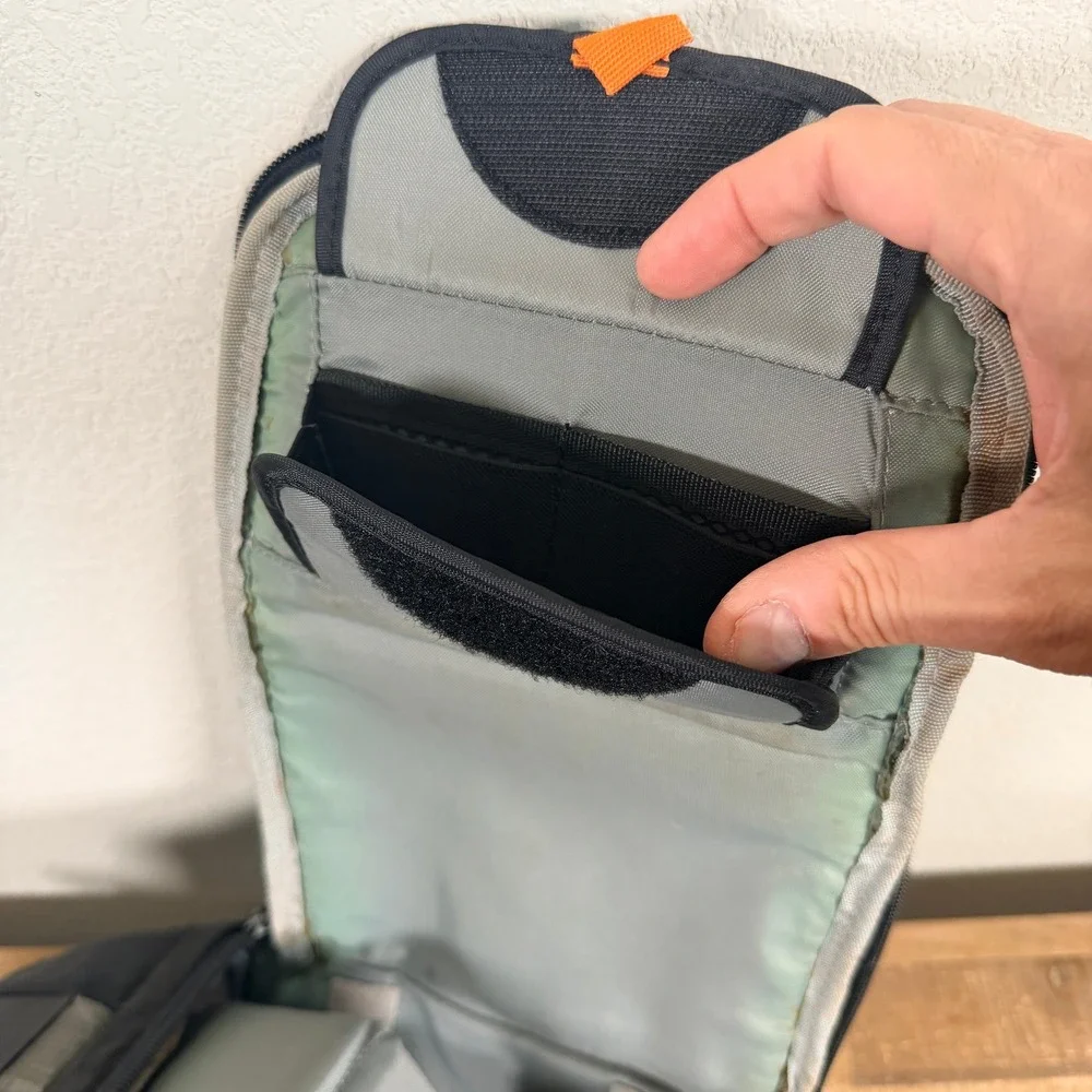 Lowepro Slingshot 100 AW Camera Bag Crossbody Black‎ Gray Padded Sling Strap